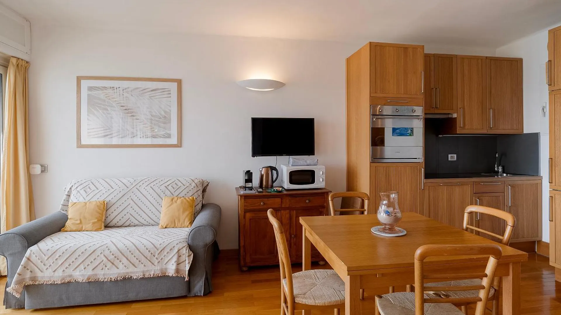 The Cruise Studio Apartment Menton France