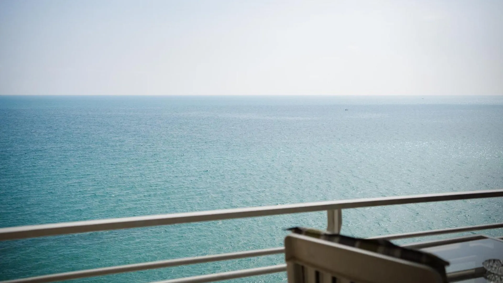 The Cruise Studio Apartment Menton 0*,