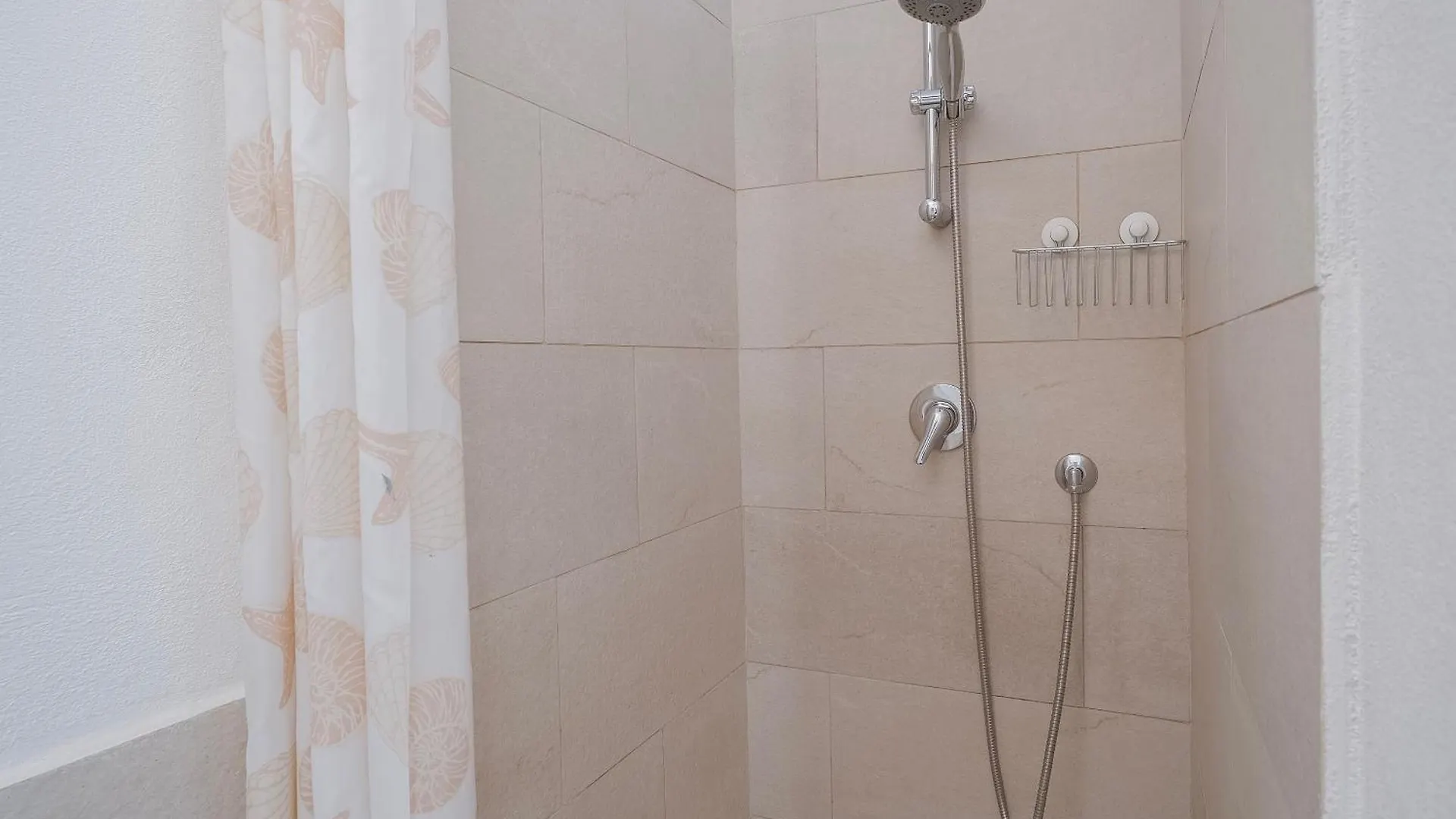 The Cruise Studio Apartment Menton